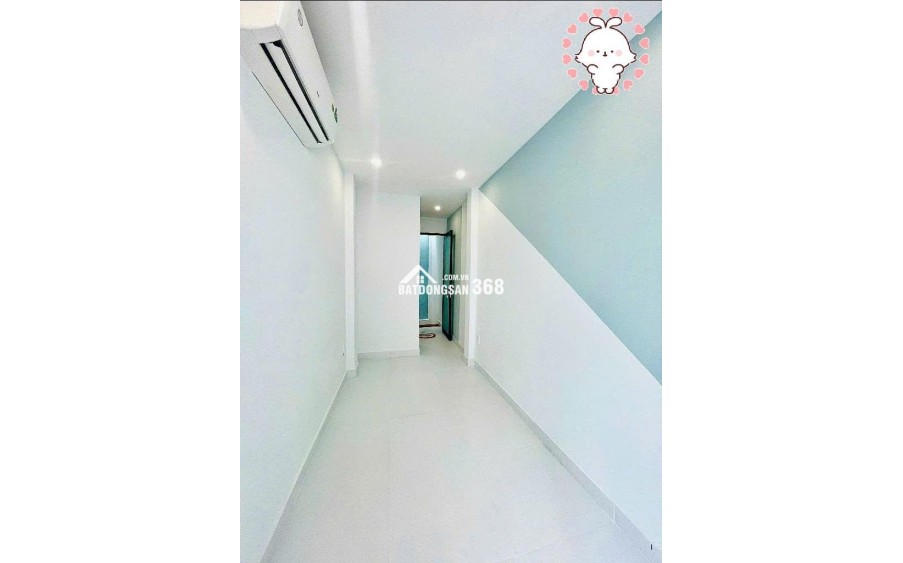 Nhà 3 tầng Tân Bình, hẻm Lạc Long Quân, 18m2, 2PN, 3WC, sổ hồng, giá 2.8 tỷ - Cơ hội an cư lý tưởng